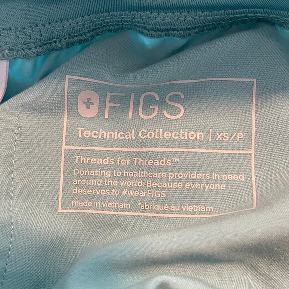 FIGS Seaglass (Discontinued) Women's Scrubs - Picture 3 of 4